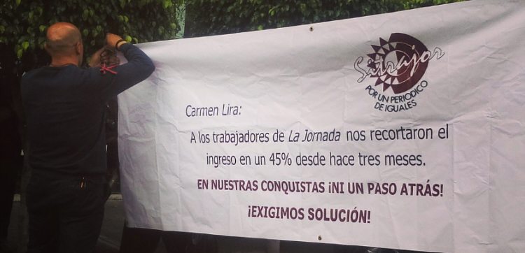 Empresa propietaria de La Jornada viola CCT y reduce prestaciones a sus trabajadores; estalla huelga