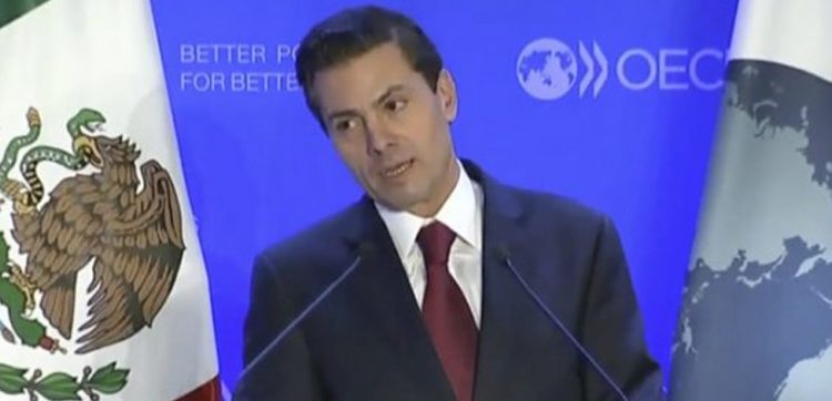 Peña dice ahora que México "se ha volvido" un referente… y, como siempre, la burla es para el pueblo que lo mantiene
